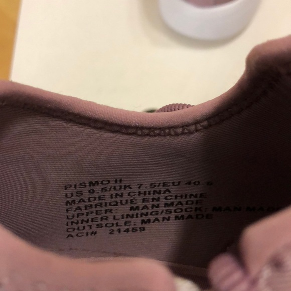 Fabletics Women’s Pismo II Blush Shoes! NWT! - Picture 5 of 7